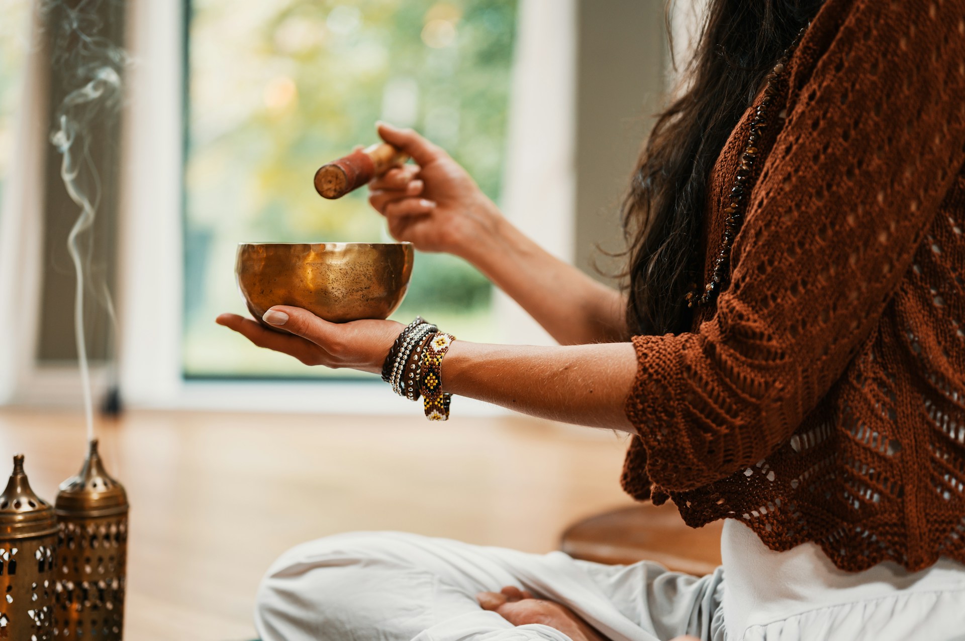 Meditating with a prayer bowl