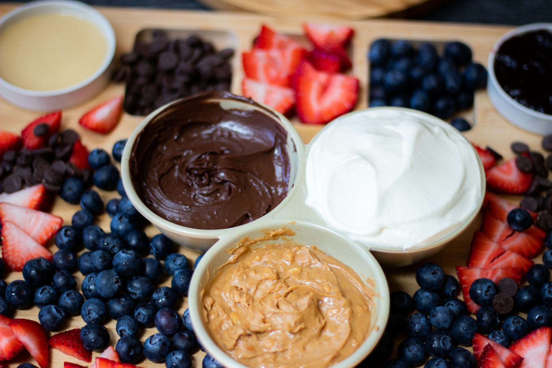 Tasting platter with berries and chocolate