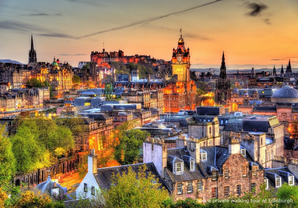 Take a private walking tour of Edinburgh